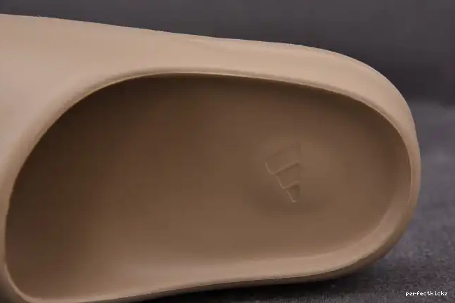 GZ5554 Adidas Pure Yeezy Slide 0603